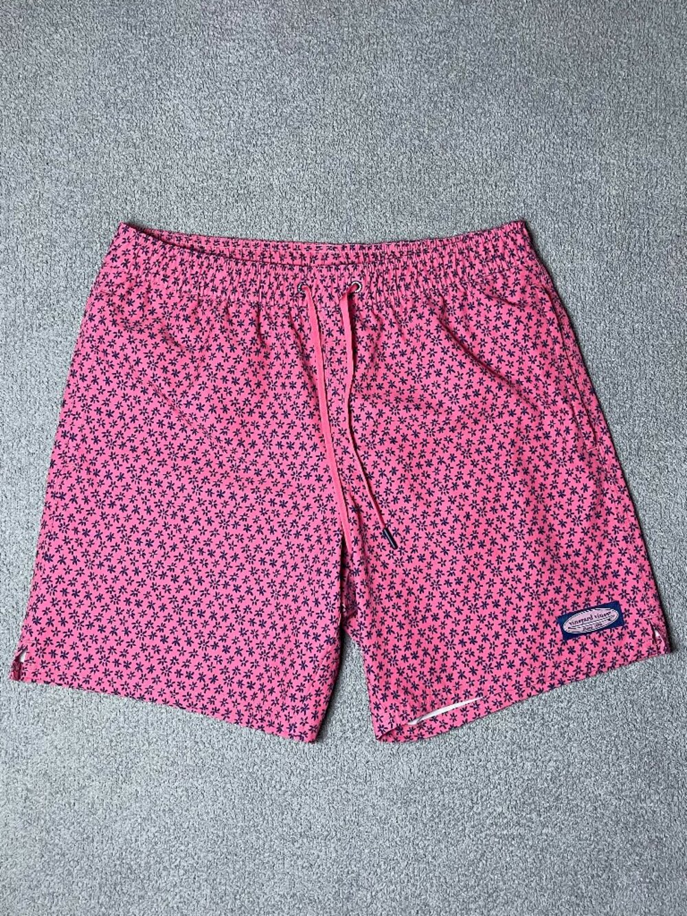 Vineyard Vines 7" Chappy Swim Trunks Lined Daisy Print Beach Resort Men's Small